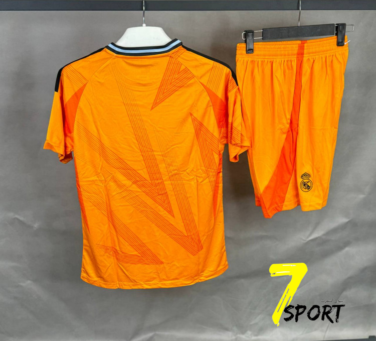 لباس فوتبال