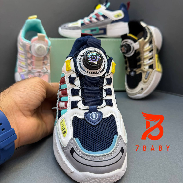 کفش کتانی بچگانه