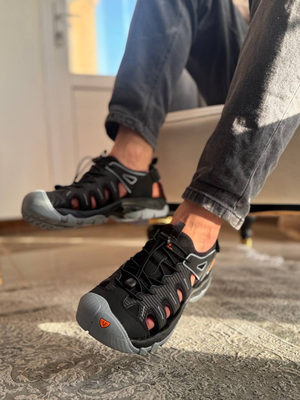 صندل مردانه