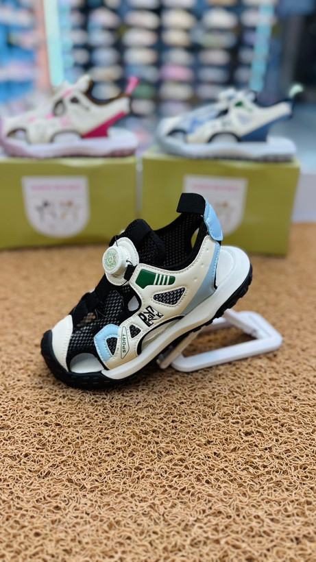 صندل بچگانه