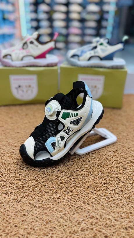 صندل بچگانه