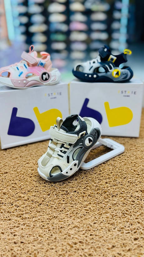 صندل نقلی بچگانه