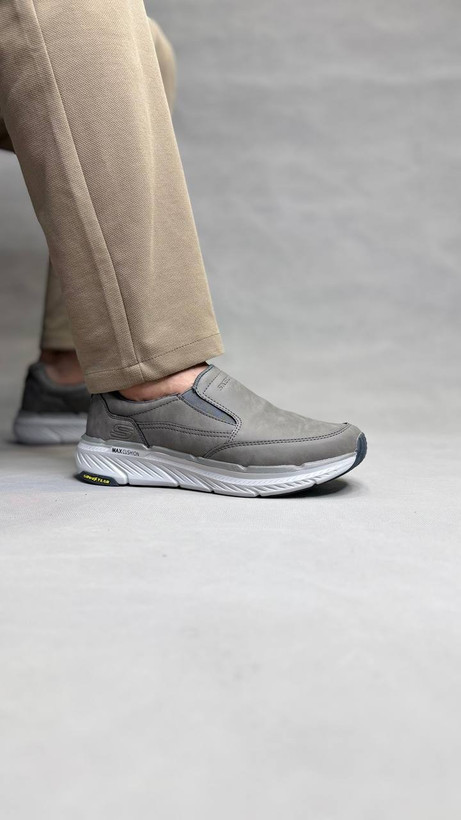 کفش مردانه اسکیچرز