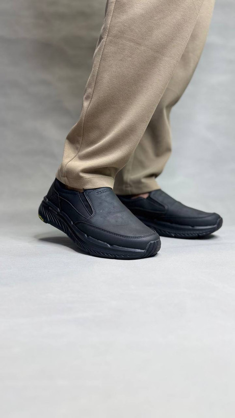 کفش مردانه اسکیچرز