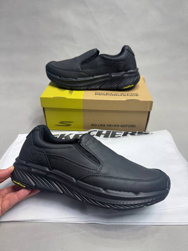 کفش مردانه اسکیچرز