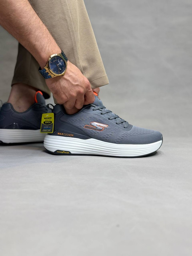 کفش مردانه اسکیچرز