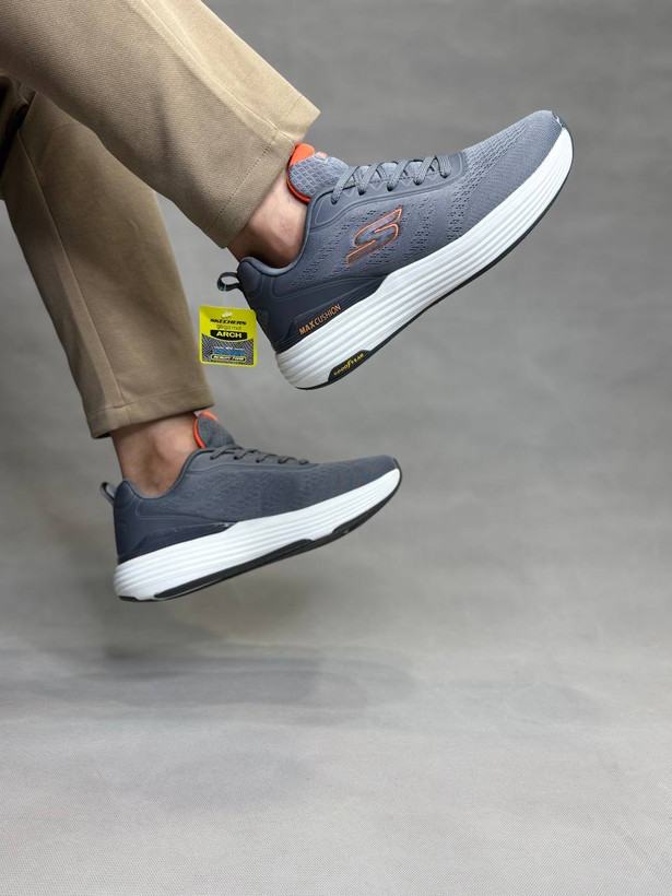 کفش مردانه اسکیچرز