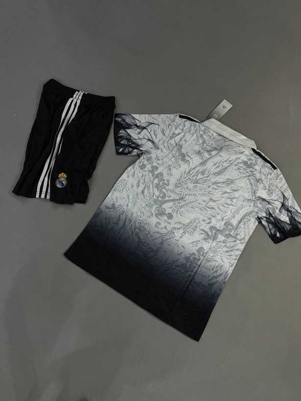 لباس فوتبال دراگون رئال مادرید