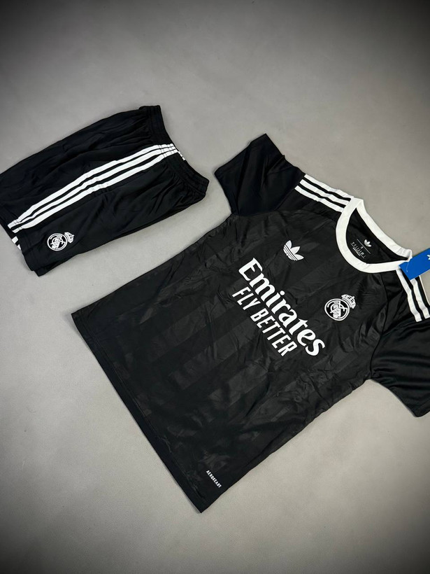 لباس رئال مادرید مشکی مدل2026