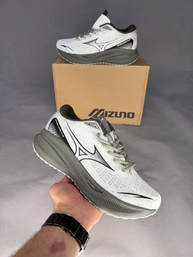 خرید کفش رانینگ Mizuno