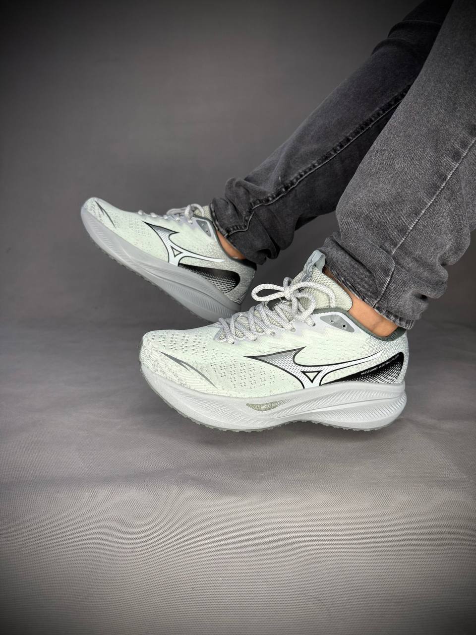 خرید کفش رانینگ Mizuno