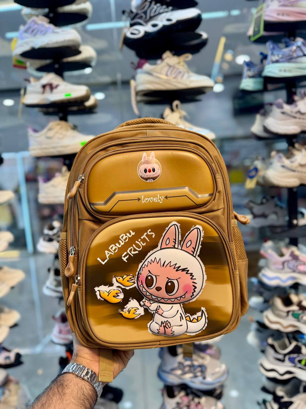 کوله پشتی وارداتی سه بعدی طرح لبوبو