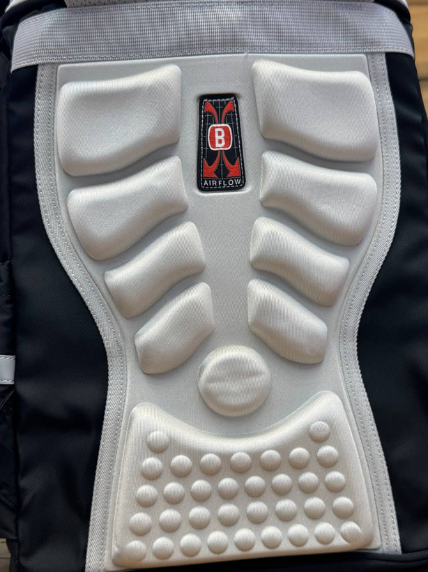 کوله پشتی وارداتی باکسی با طرح سه بعدی بازی CONTRA