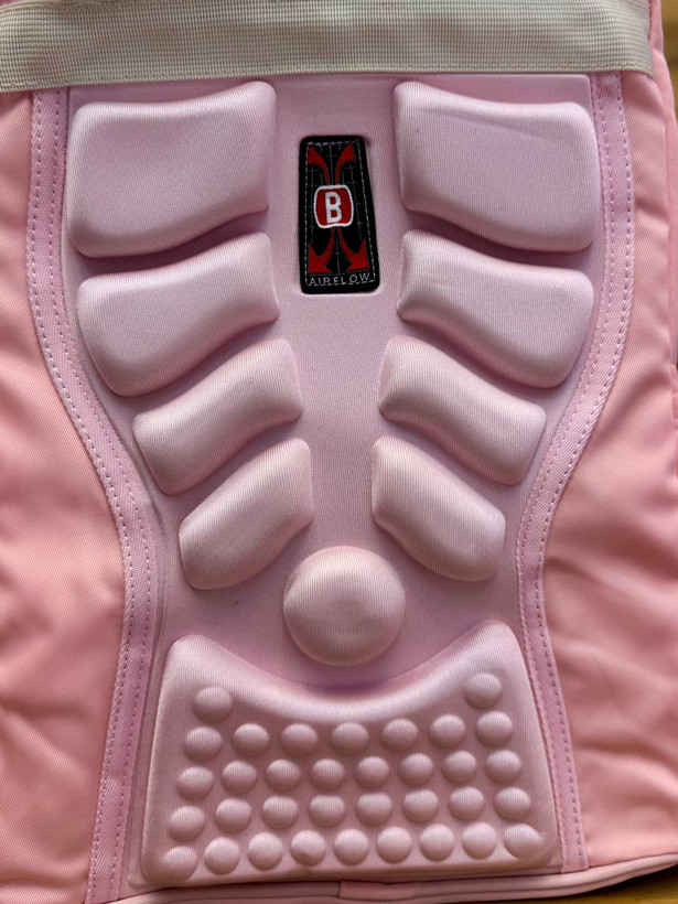 کوله پشتی وارداتی باکسی با طرح سه بعدی بازی CONTRA /رنگ صورتی