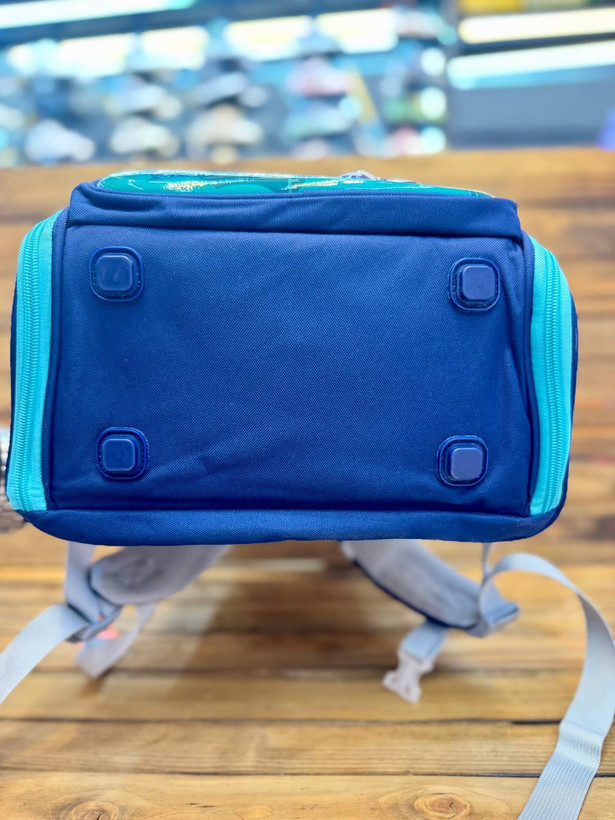 کوله پشتی وارداتی باکسی با طرح سه بعدی فضانورد / رنگ سورمه ایی .سبز