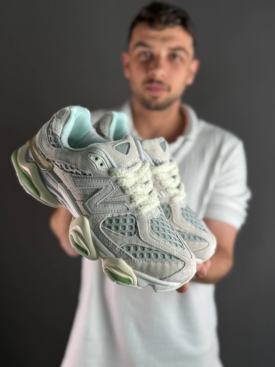 کفش  نیوبالانس ۹۰۶۰