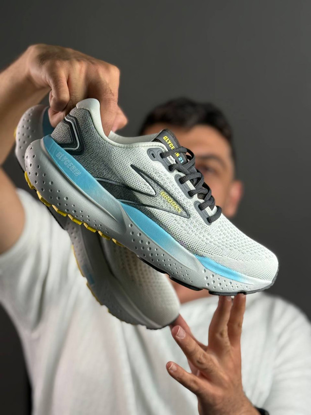 کفش رانینگ بروکس