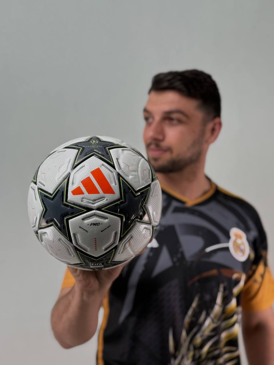 توپ تنبل | سایز ۴ | مخصوص چمن مصنوعی و فوتسال