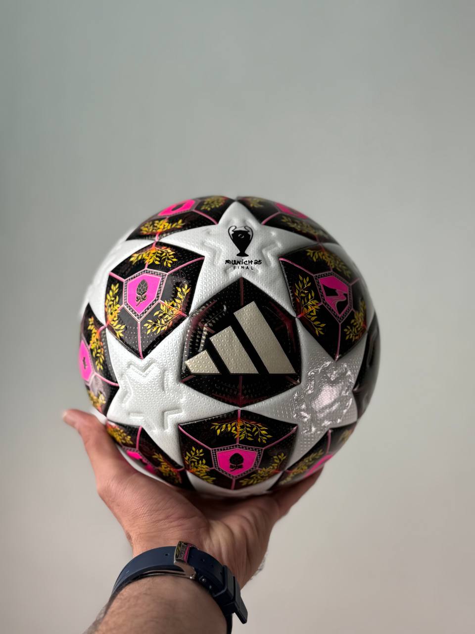 توپ تنبل | سایز ۴ | مخصوص چمن مصنوعی و فوتسال توپ تنبل | سایز ۴ | مخصوص چمن مصنوعی و فوتسال