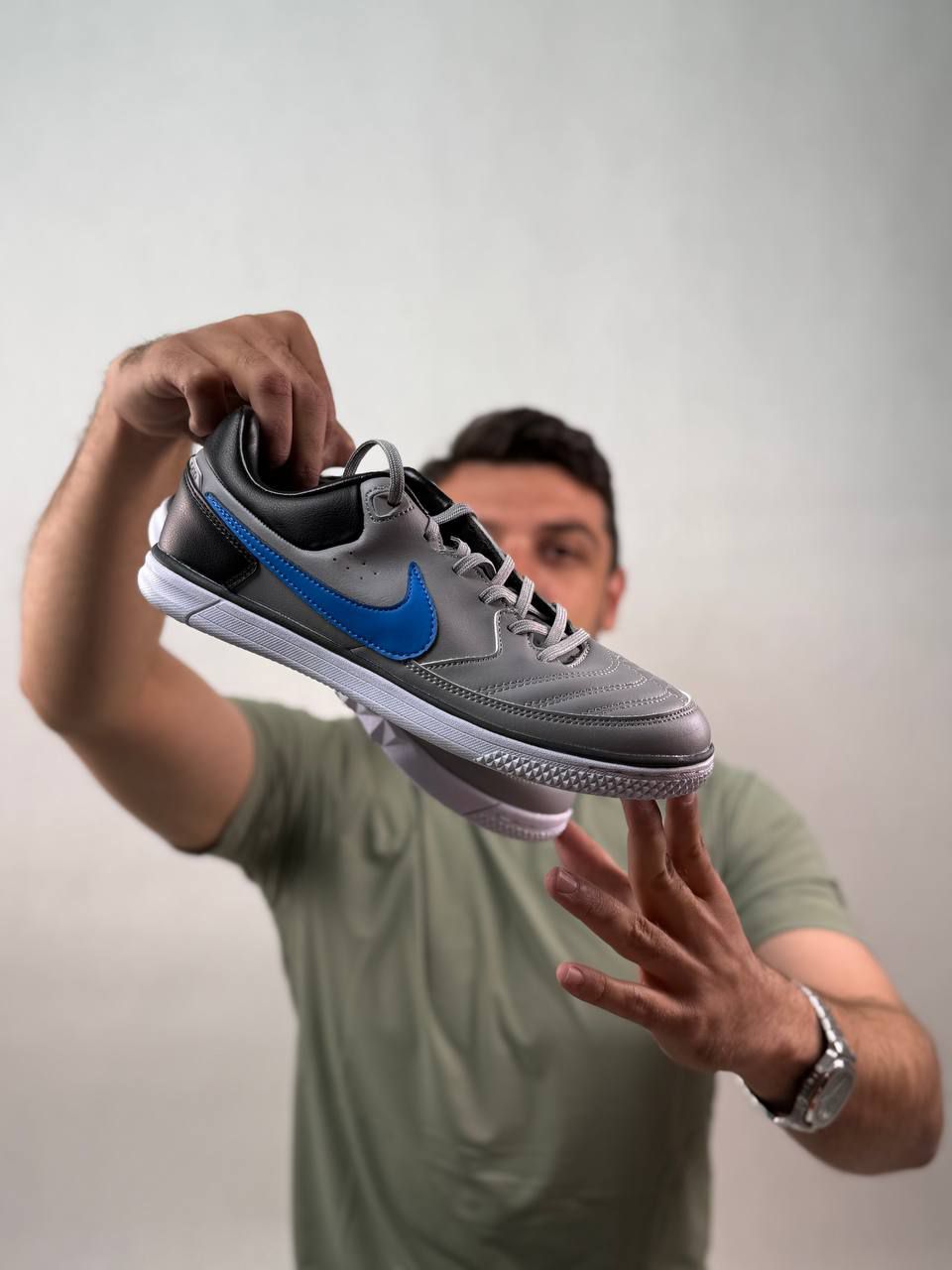 کفش دو منظوره (چمن مصنوعی و سالن)نایک گتوgato |مدل Nike Lunar Gato II  | ساخت ویتنام | سایزبندی 40 تا 45