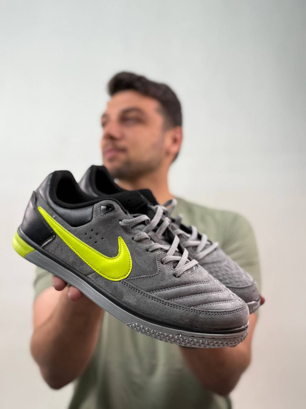 کفش دو منظوره (چمن مصنوعی و سالن)نایک گتوgato |مدل Nike Lunar Gato II | ساخت ویتنام | سایزبندی 40 تا 45