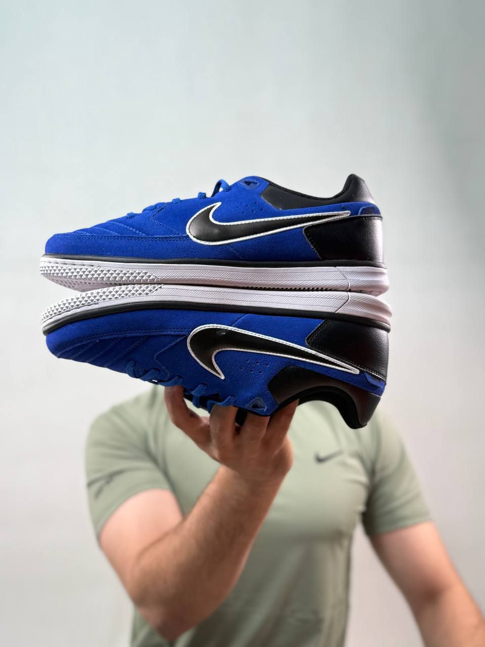 کفش دو منظوره (چمن مصنوعی و سالن)نایک گتوgato |مدل Nike Lunar Gato II  | ساخت ویتنام | سایزبندی 40 تا 45