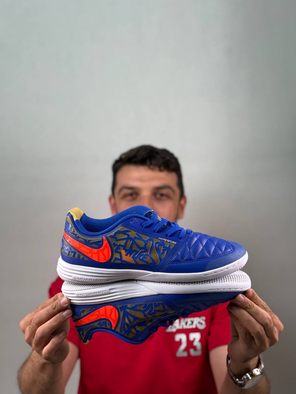 کفش کفش سالنی و چمن مصنوعی لونارگتو |مدل Nike Lunar Gato II  | ساخت ویتنام | سایزبندی 40 تا 45