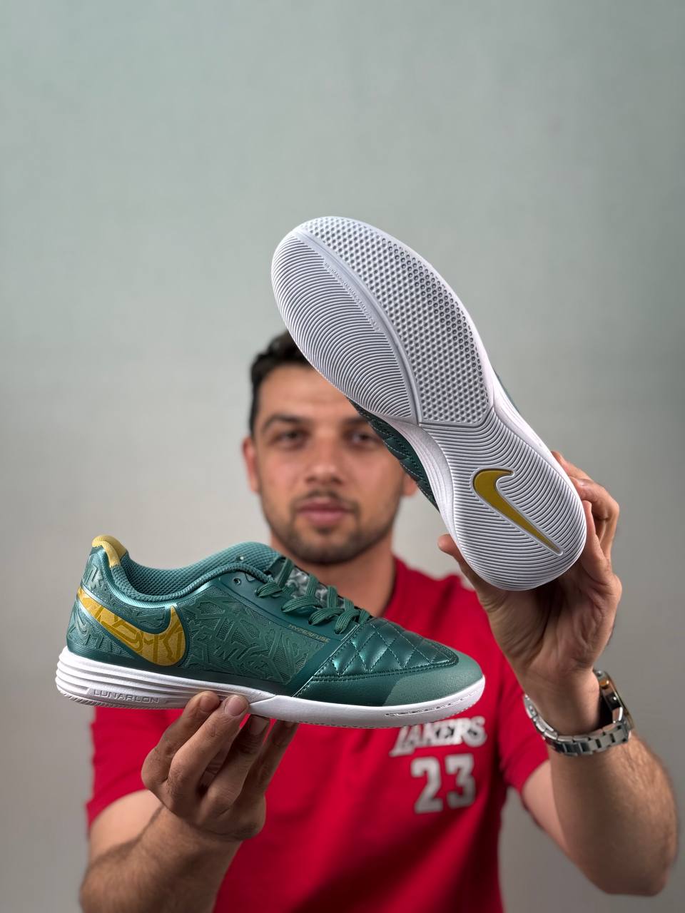 کفش کفش سالنی و چمن مصنوعی لونارگتو |مدل Nike Lunar Gato II  | ساخت ویتنام | سایزبندی 40 تا 45