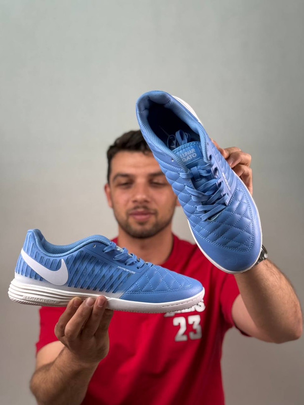 کفش سالنی و چمن مصنوعی لونارگتو |مدل Nike Lunar Gato II | ساخت ویتنام | سایزبندی 40 تا 45