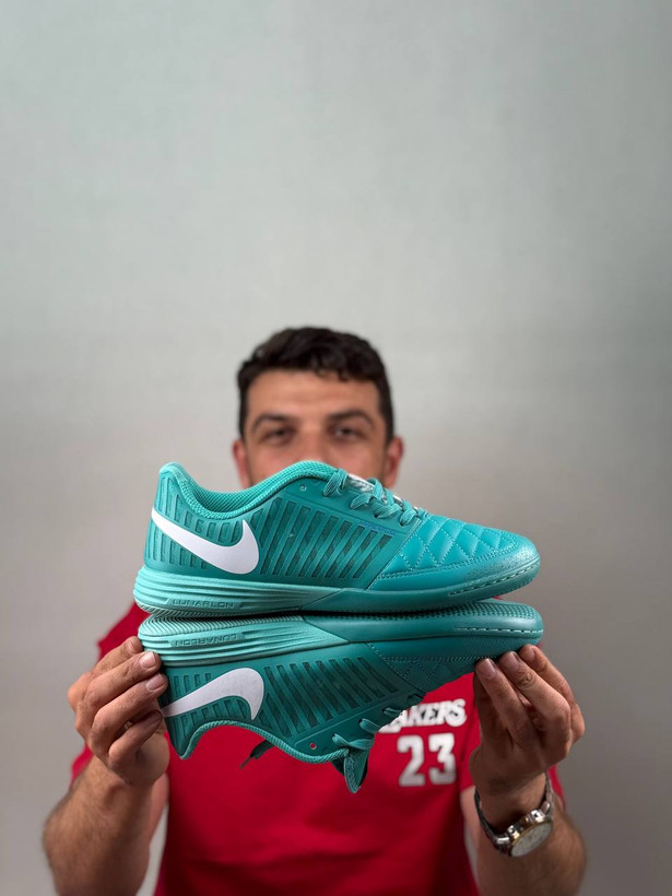 کفش سالنی و چمن مصنوعی لونارگتو |مدل Nike Lunar Gato II | ساخت ویتنام | سایزبندی 40 تا 45