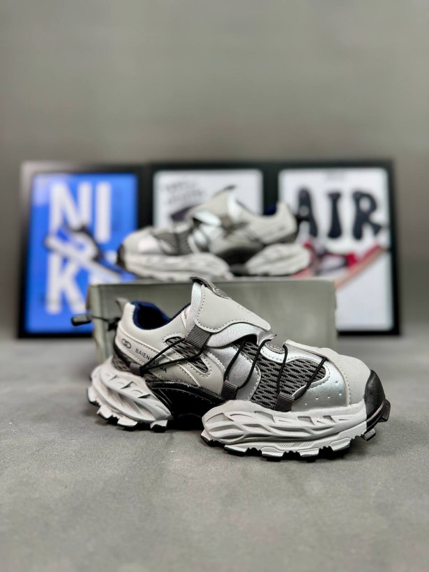 کفش بچگانه وارداتی