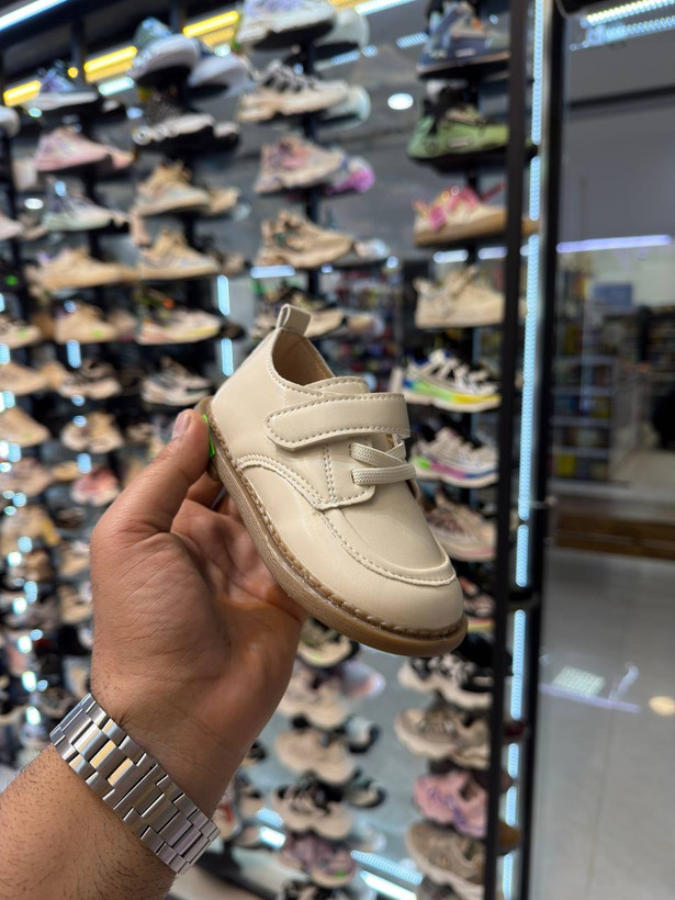 کفش بچگانه وارداتی