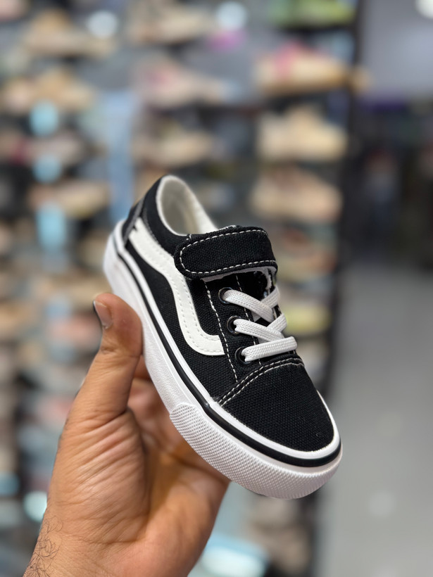 کفش بچگانه وارداتی